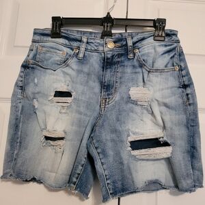 Maurices Medium Wash Destressed Denim Shorts, Sz 8 EUC